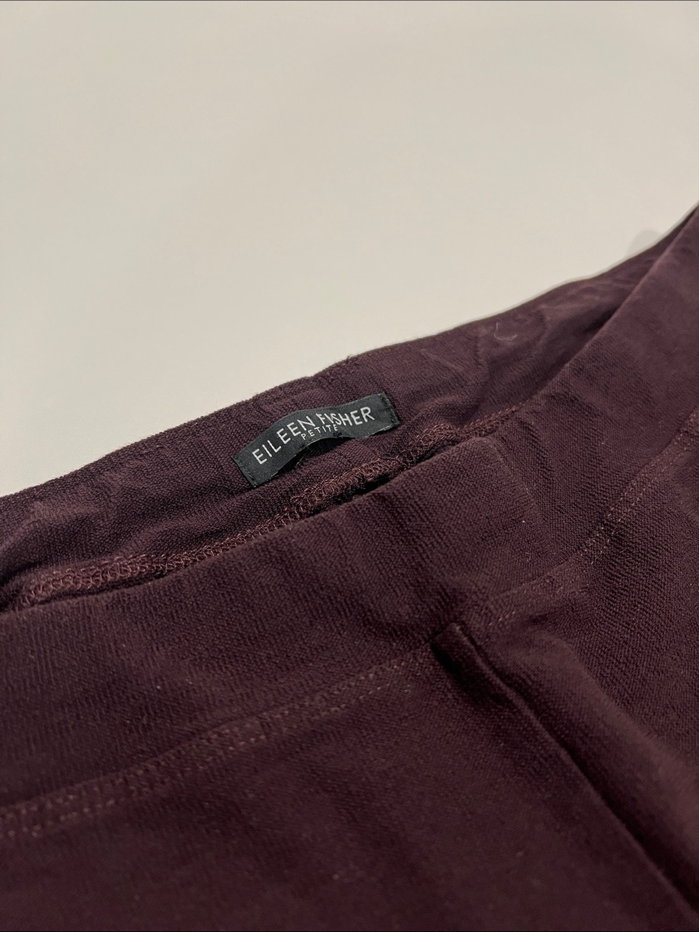 EILEEN FISHER Dark Plum PETITE M Slim Ankle Pants Stretch Pull-On Burgundy 🍆 - Picture 2 of 4